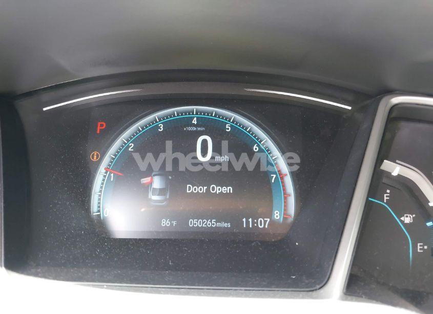 Photo 7 of 2018 Honda Civic EX (VIN 2HGFC2F75JH504611)