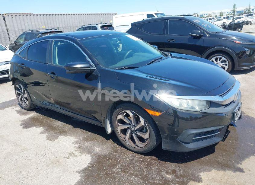 2018 Honda Civic EX (VIN 2HGFC2F75JH506519) main photo