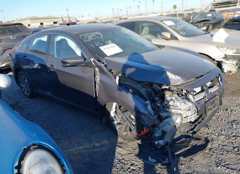 2018 Honda Civic EX (VIN 2HGFC2F75JH564498) main photo