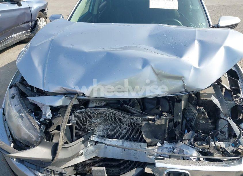 Photo 10 of 2018 Honda Civic EX (VIN 2HGFC2F75JH573671)