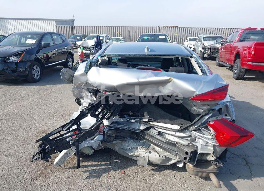 Photo 15 of 2018 Honda Civic EX (VIN 2HGFC2F75JH573671)