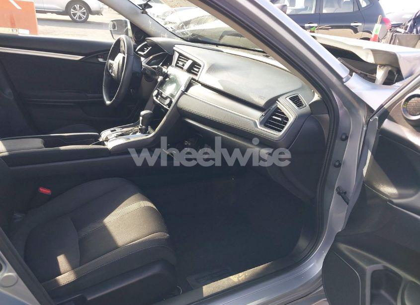 Photo 5 of 2018 Honda Civic EX (VIN 2HGFC2F75JH573671)