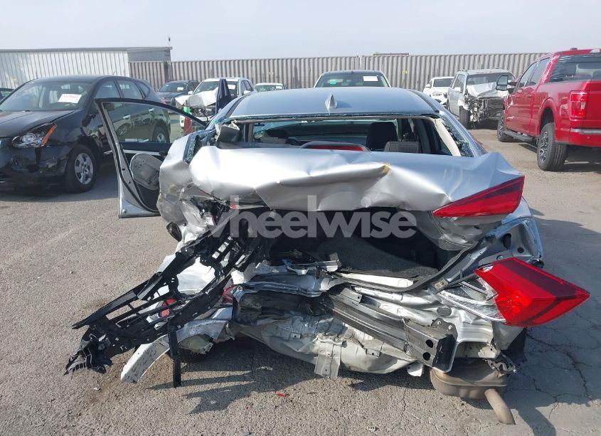 Photo 6 of 2018 Honda Civic EX (VIN 2HGFC2F75JH573671)