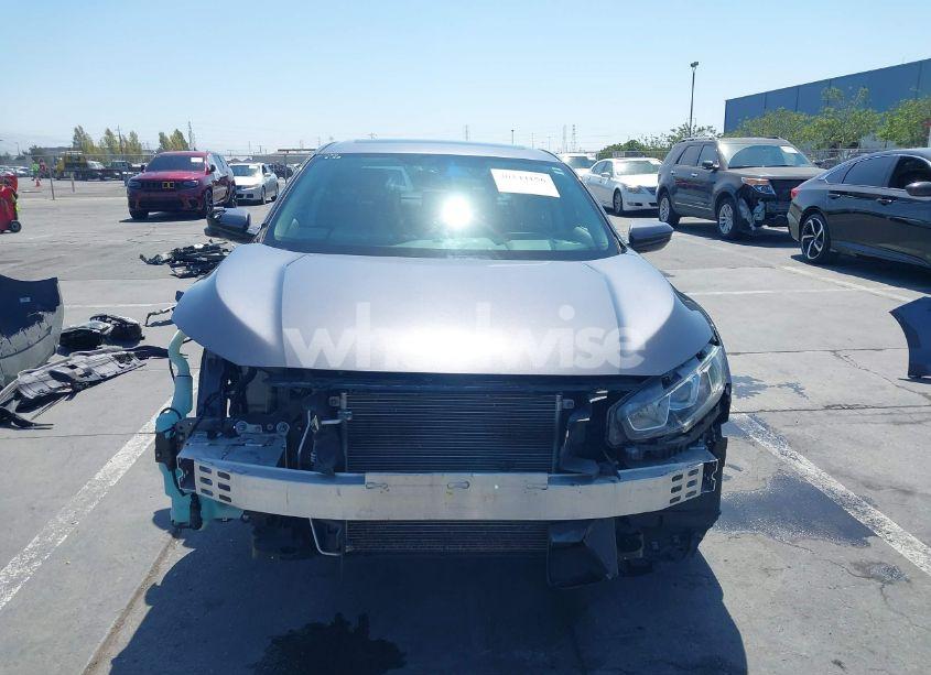 Photo 13 of 2018 Honda Civic EX (VIN 2HGFC2F75JH599994)