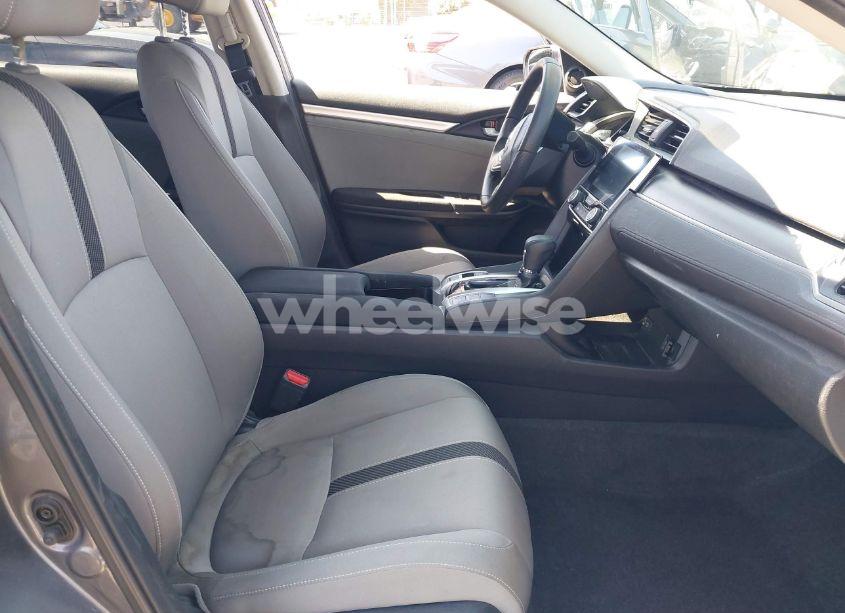 Photo 5 of 2018 Honda Civic EX (VIN 2HGFC2F75JH599994)