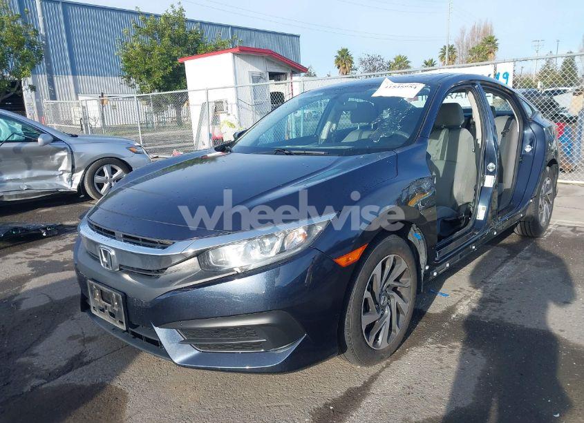 Photo 2 of 2018 Honda Civic EX (VIN 2HGFC2F75JH607317)