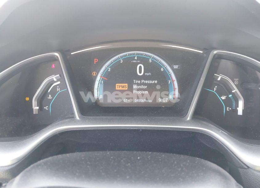 Photo 7 of 2018 Honda Civic EX (VIN 2HGFC2F75JH607317)
