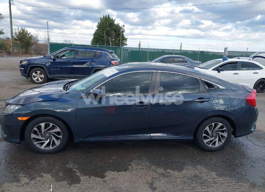 Photo 15 of 2018 Honda Civic EX (VIN 2HGFC2F75JH610590)