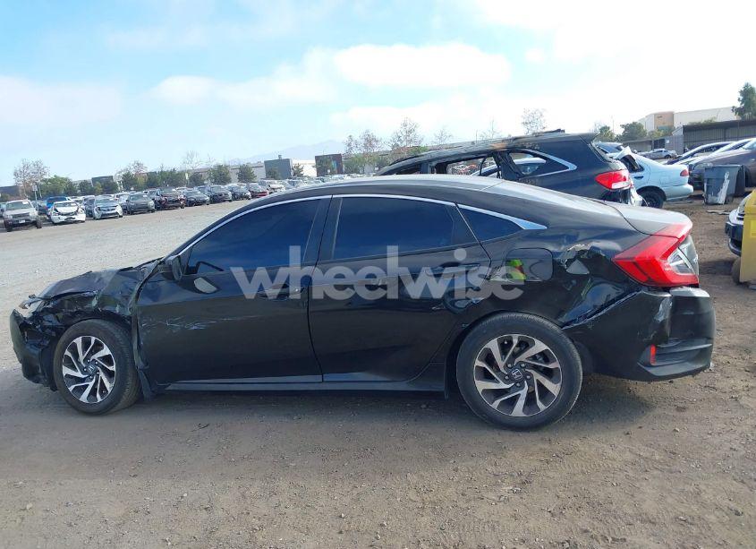 Photo 14 of 2016 Honda Civic EX (VIN 2HGFC2F76GH532877)