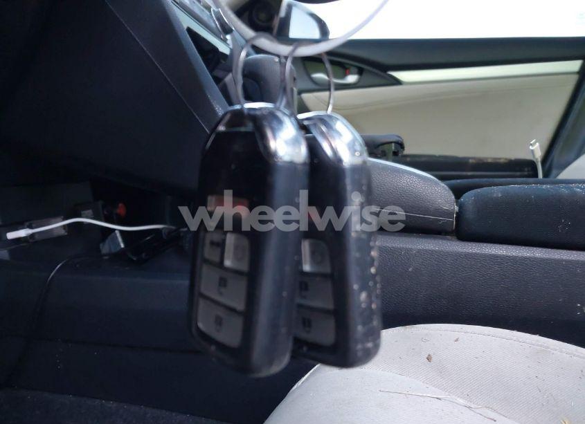 Photo 11 of 2016 Honda Civic EX (VIN 2HGFC2F76GH558928)