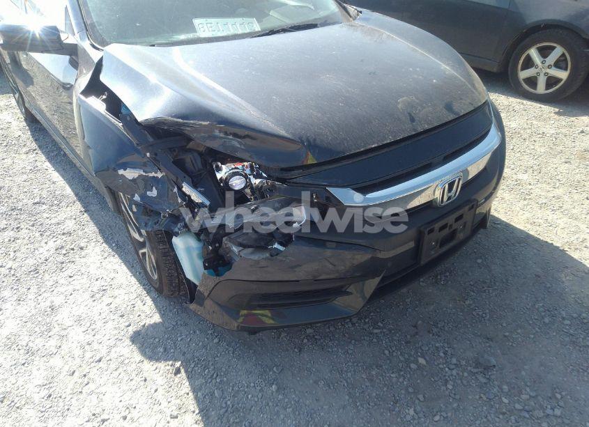 Photo 6 of 2017 Honda Civic EX (VIN 2HGFC2F76HH572118)