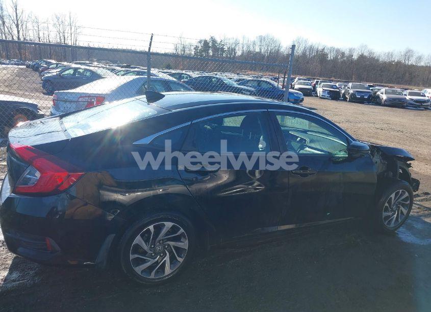 Photo 13 of 2018 Honda Civic EX (VIN 2HGFC2F76JH510949)