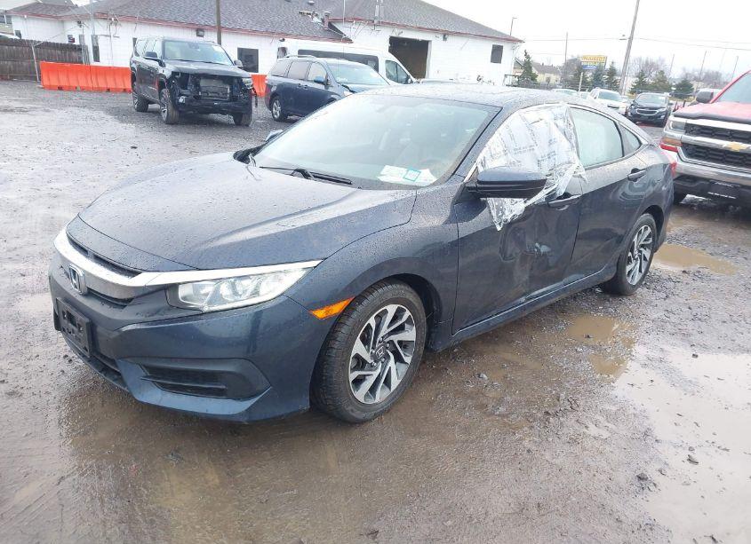 Photo 2 of 2018 Honda Civic EX (VIN 2HGFC2F76JH516055)