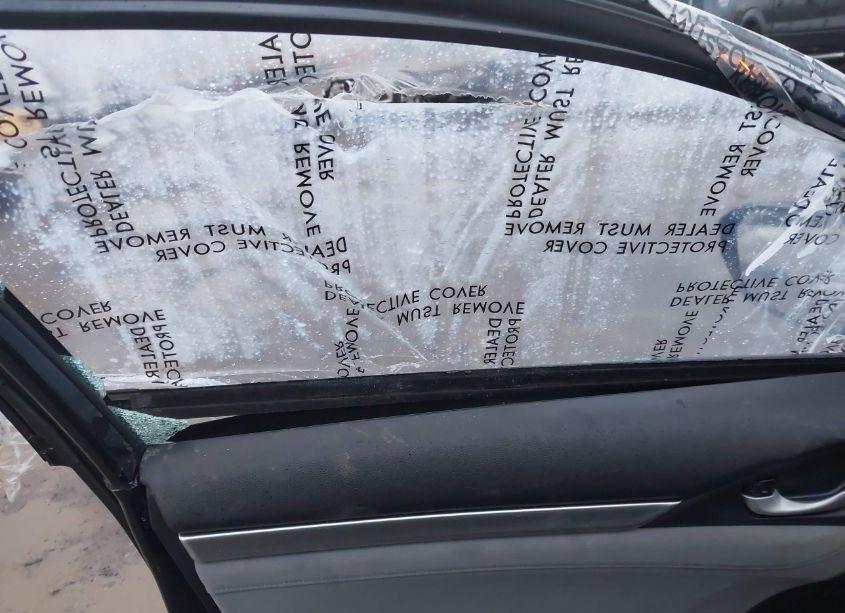 Photo 6 of 2018 Honda Civic EX (VIN 2HGFC2F76JH516055)