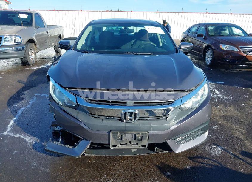 Photo 12 of 2018 Honda Civic EX (VIN 2HGFC2F76JH529923)