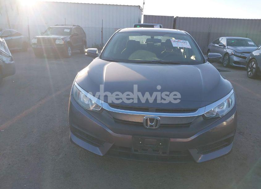 Photo 12 of 2018 Honda Civic EX (VIN 2HGFC2F76JH531767)