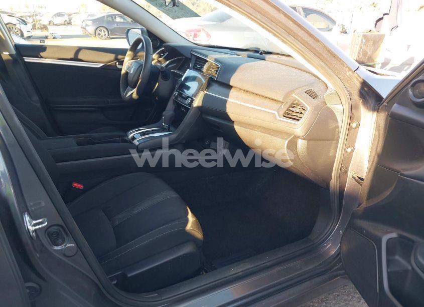 Photo 5 of 2018 Honda Civic EX (VIN 2HGFC2F76JH531767)