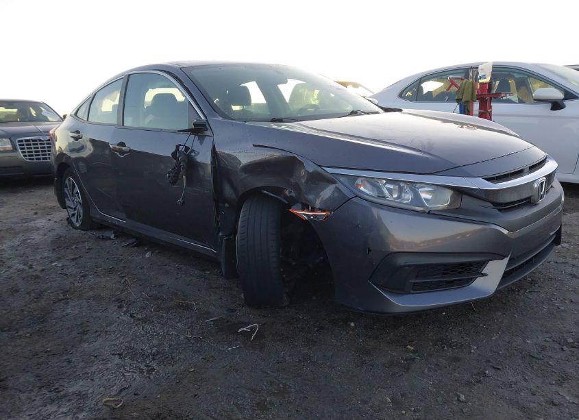 2018 Honda Civic EX (VIN 2HGFC2F76JH533910) main photo