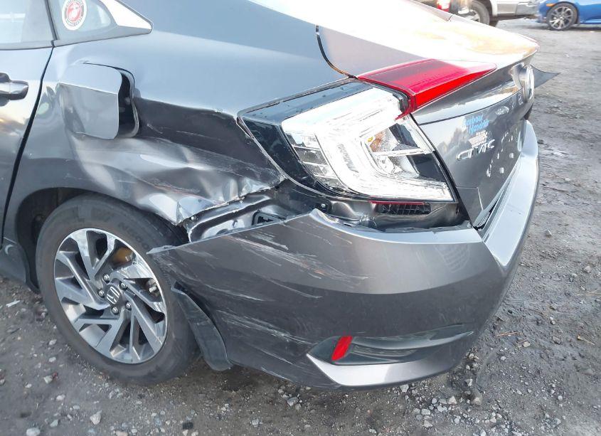 Photo 18 of 2018 Honda Civic EX (VIN 2HGFC2F76JH533910)