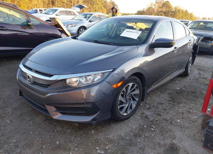 Photo 2 of 2018 Honda Civic EX (VIN 2HGFC2F76JH533910)