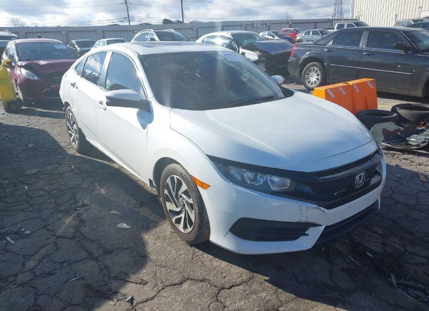 2018 Honda Civic EX (VIN 2HGFC2F76JH539819) main photo