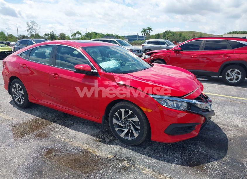 2018 Honda Civic EX (VIN 2HGFC2F76JH553977) main photo