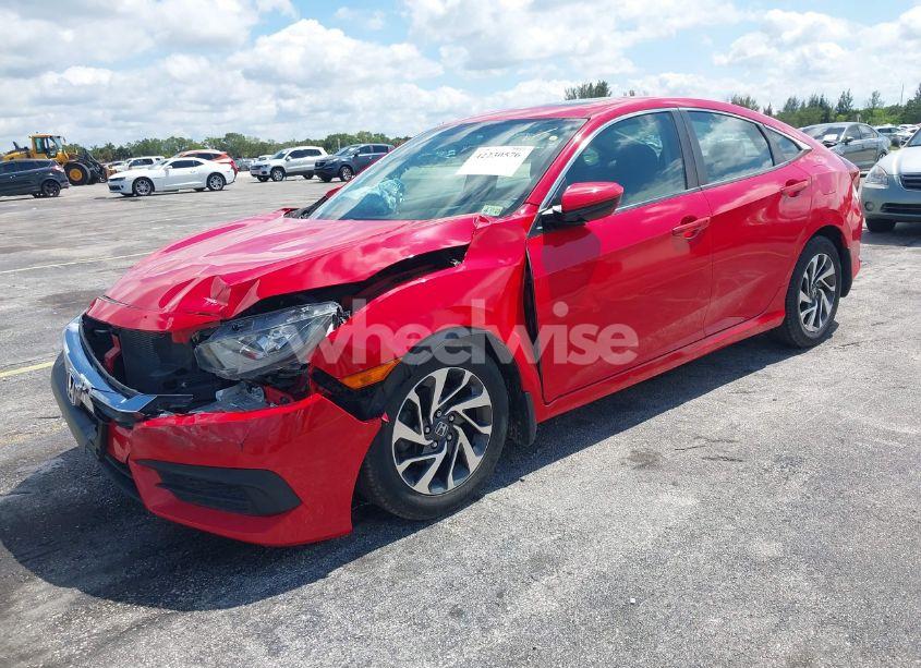 Photo 6 of 2018 Honda Civic EX (VIN 2HGFC2F76JH553977)