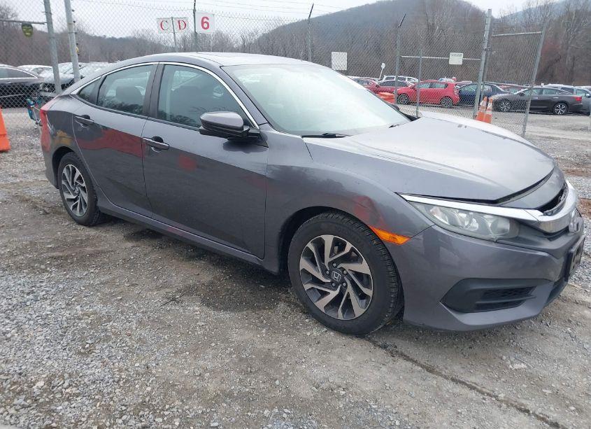 2018 Honda Civic EX (VIN 2HGFC2F76JH593136) main photo