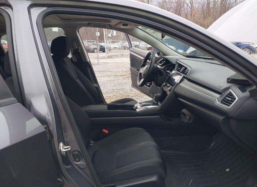 Photo 5 of 2018 Honda Civic EX (VIN 2HGFC2F76JH593136)