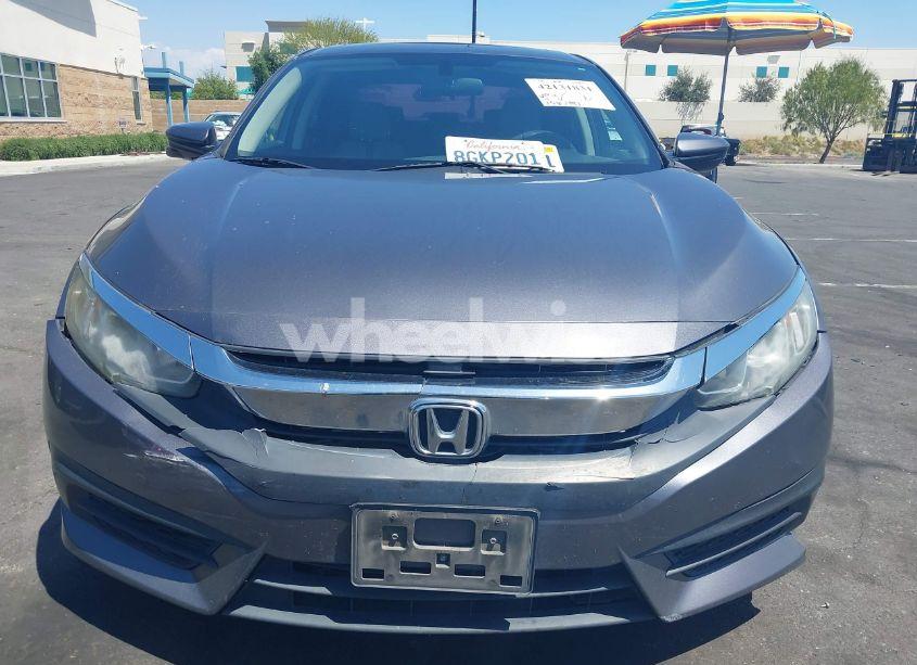 Photo 12 of 2018 Honda Civic EX (VIN 2HGFC2F76JH600117)