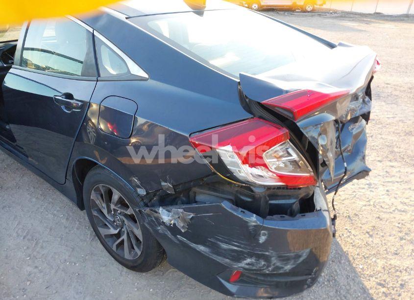 Photo 18 of 2018 Honda Civic EX (VIN 2HGFC2F76JH603101)