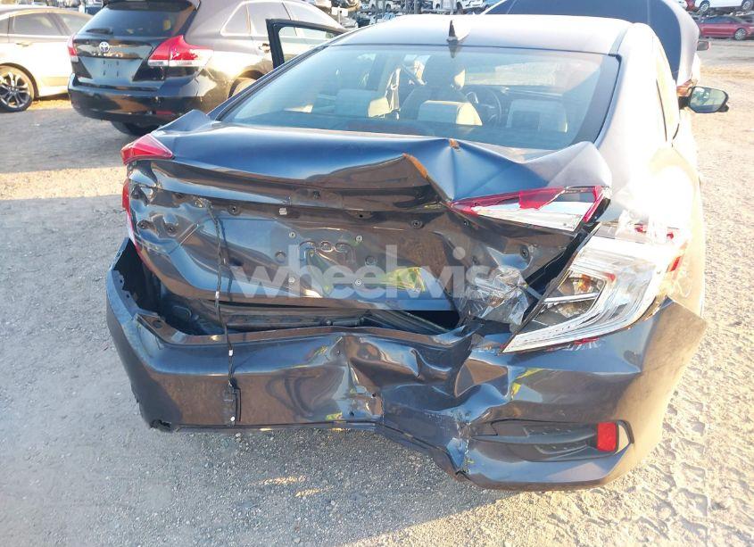 Photo 6 of 2018 Honda Civic EX (VIN 2HGFC2F76JH603101)