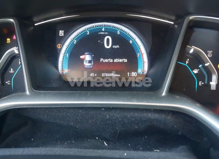 Photo 7 of 2018 Honda Civic EX (VIN 2HGFC2F76JH603101)