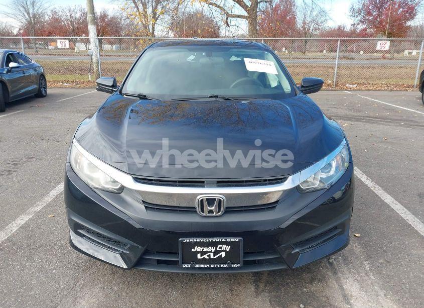 Photo 12 of 2018 Honda Civic EX (VIN 2HGFC2F76JH604183)