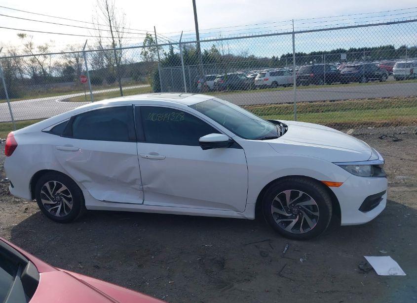 Photo 13 of 2016 Honda Civic EX (VIN 2HGFC2F77GH553298)