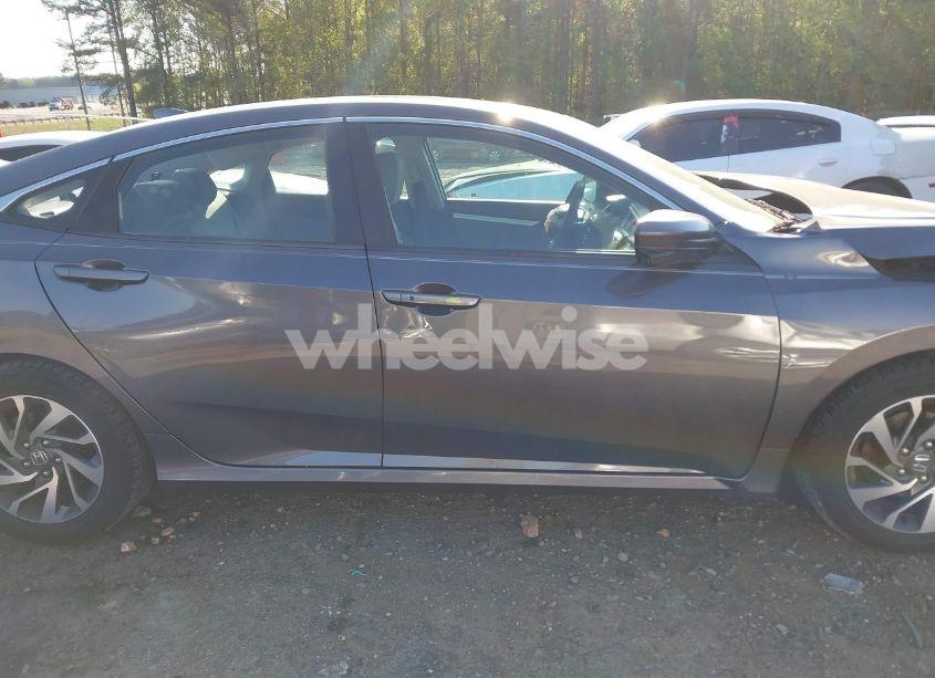 Photo 14 of 2017 Honda Civic EX (VIN 2HGFC2F77HH567347)