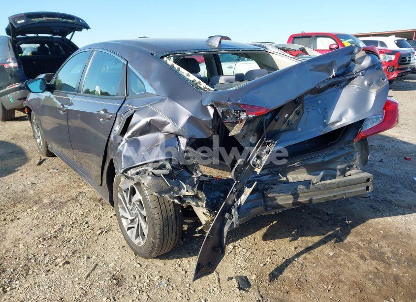 Photo 3 of 2017 Honda Civic EX (VIN 2HGFC2F77HH567347)