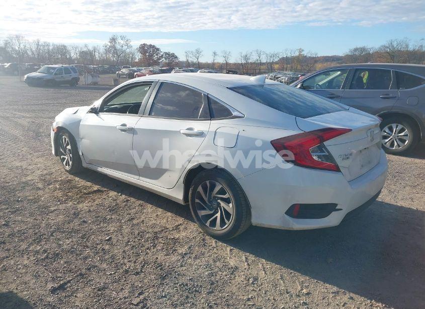 Photo 3 of 2018 Honda Civic EX (VIN 2HGFC2F77JH507588)