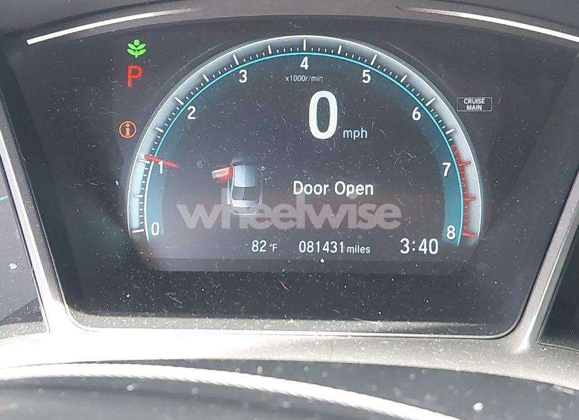 Photo 16 of 2018 Honda Civic EX (VIN 2HGFC2F77JH508465)