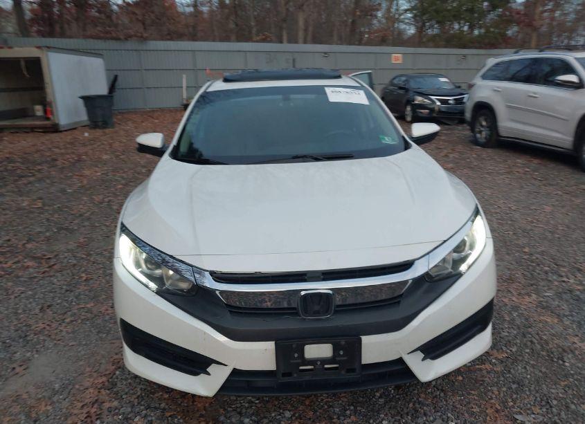 Photo 12 of 2018 Honda Civic EX (VIN 2HGFC2F77JH512399)