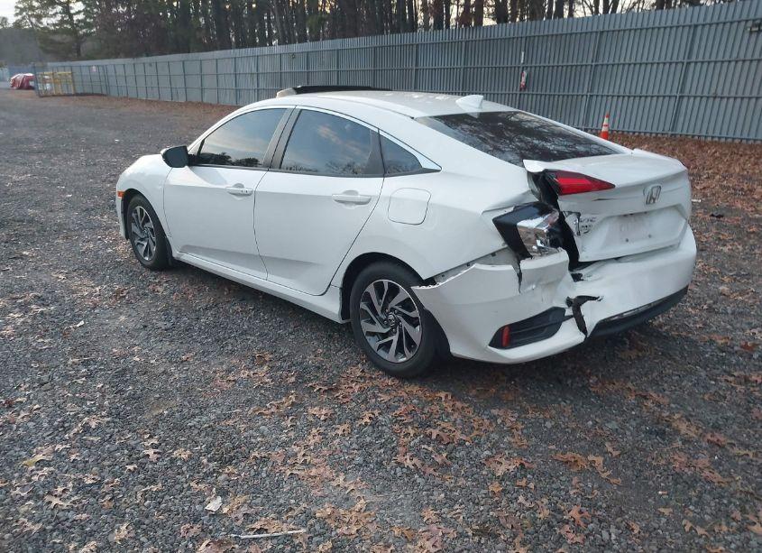 Photo 3 of 2018 Honda Civic EX (VIN 2HGFC2F77JH512399)