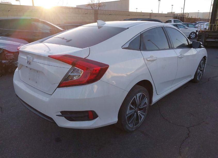 Photo 4 of 2018 Honda Civic EX (VIN 2HGFC2F77JH525167)