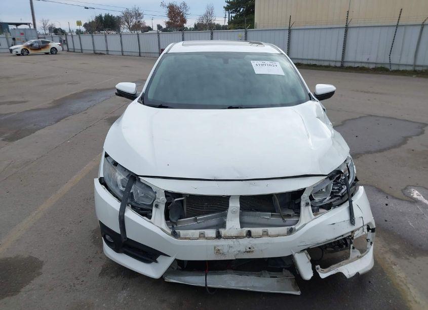 Photo 12 of 2018 Honda Civic EX (VIN 2HGFC2F77JH526514)
