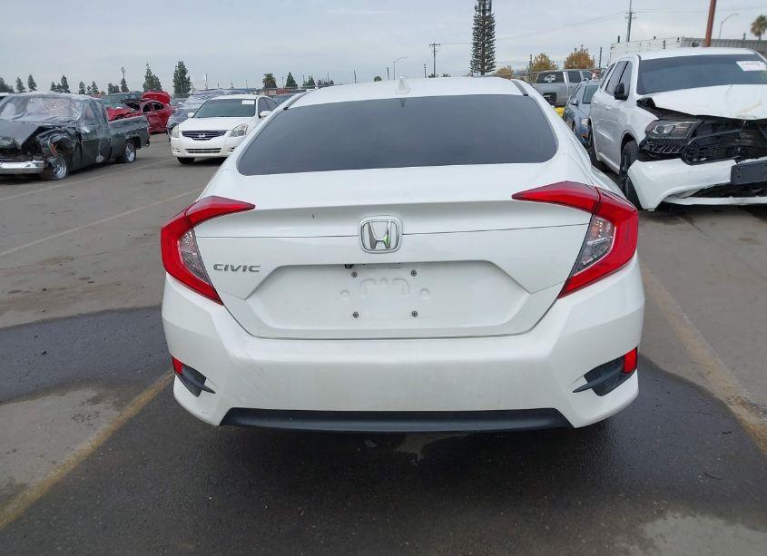 Photo 16 of 2018 Honda Civic EX (VIN 2HGFC2F77JH526514)