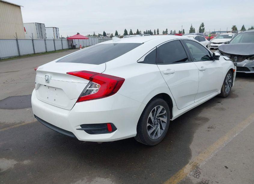 Photo 4 of 2018 Honda Civic EX (VIN 2HGFC2F77JH526514)