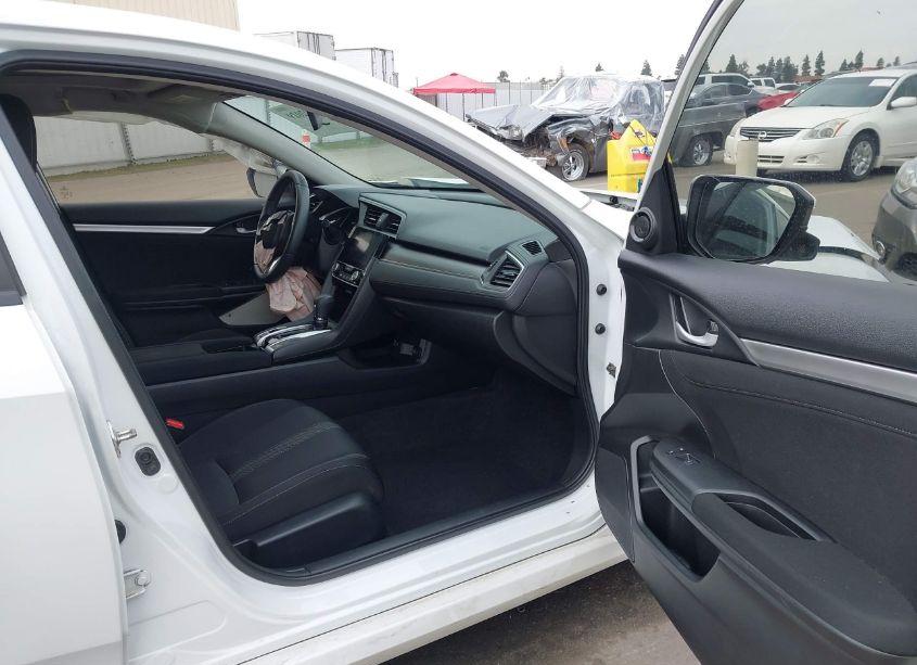 Photo 5 of 2018 Honda Civic EX (VIN 2HGFC2F77JH526514)