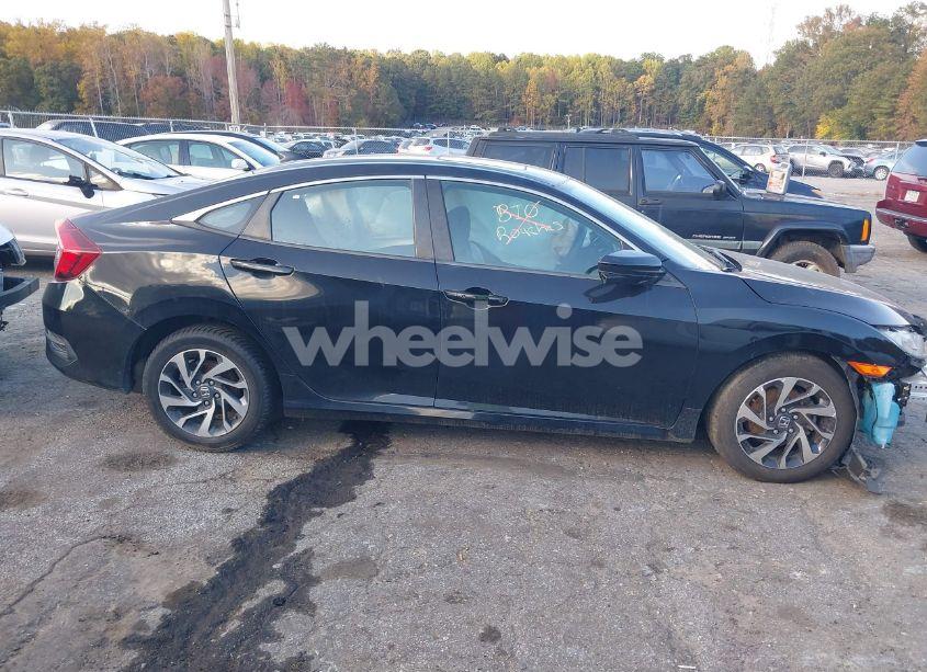 Photo 12 of 2018 Honda Civic EX (VIN 2HGFC2F77JH530448)