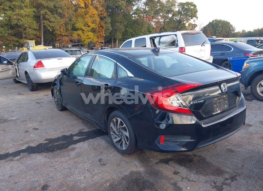 Photo 3 of 2018 Honda Civic EX (VIN 2HGFC2F77JH530448)