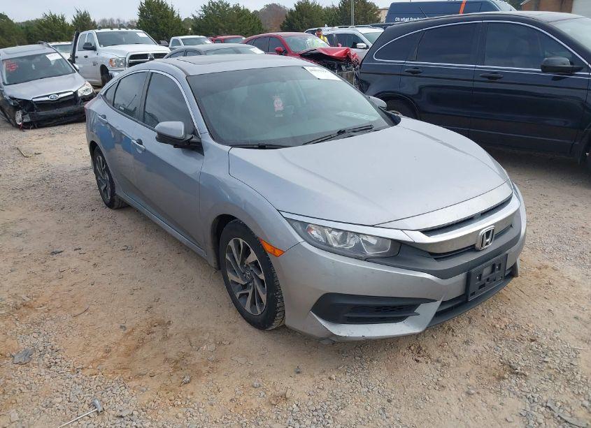 2018 Honda Civic EX (VIN 2HGFC2F77JH577849) main photo