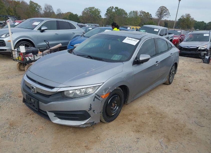 Photo 2 of 2018 Honda Civic EX (VIN 2HGFC2F77JH577849)